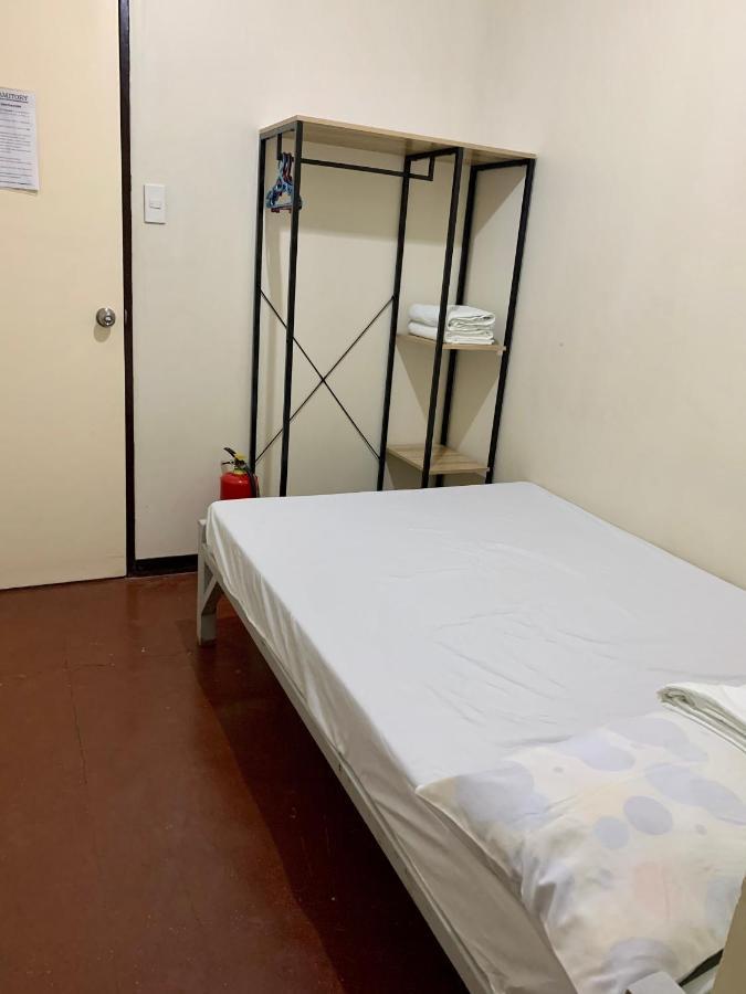 Mybed Dormitory Cebu Buitenkant foto